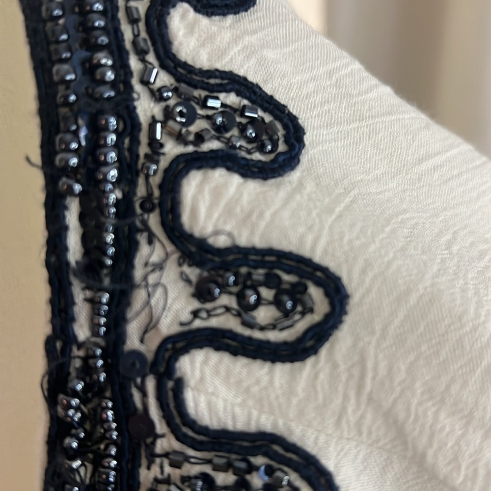💥SOLD💥Chico's beaded tunic - Picture 7 of 7